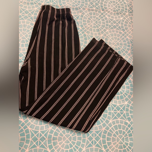 citiknits Pants - 💛TODAY***$15***Vintage Citiknits elastic waist black&white striped palazzo pant